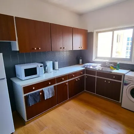 شقة 2 Apts - 12 Guests! Comfy And Unique Apt With 150mbit Internet Speed *