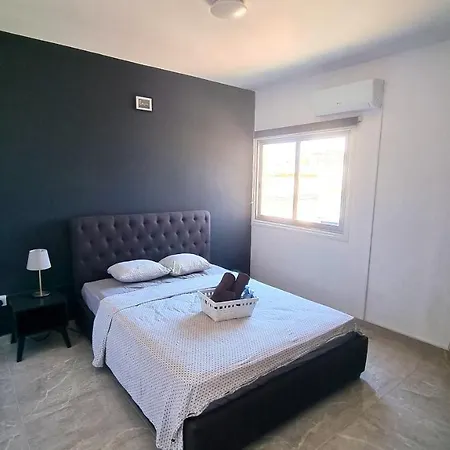 شقة 2 Apts - 12 Guests! Comfy And Unique Apt With 150mbit Internet Speed