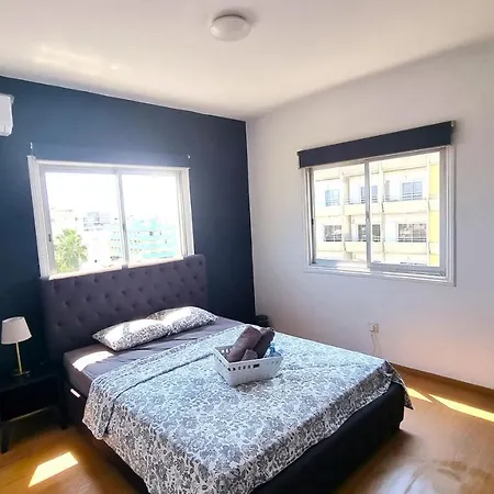 شقة 2 Apts - 12 Guests! Comfy And Unique Apt With 150mbit Internet Speed لارنكا